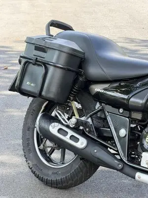 Bajaj Avenger Street 2019