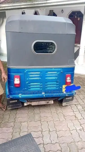 Bajaj RE Three Wheeler 2011