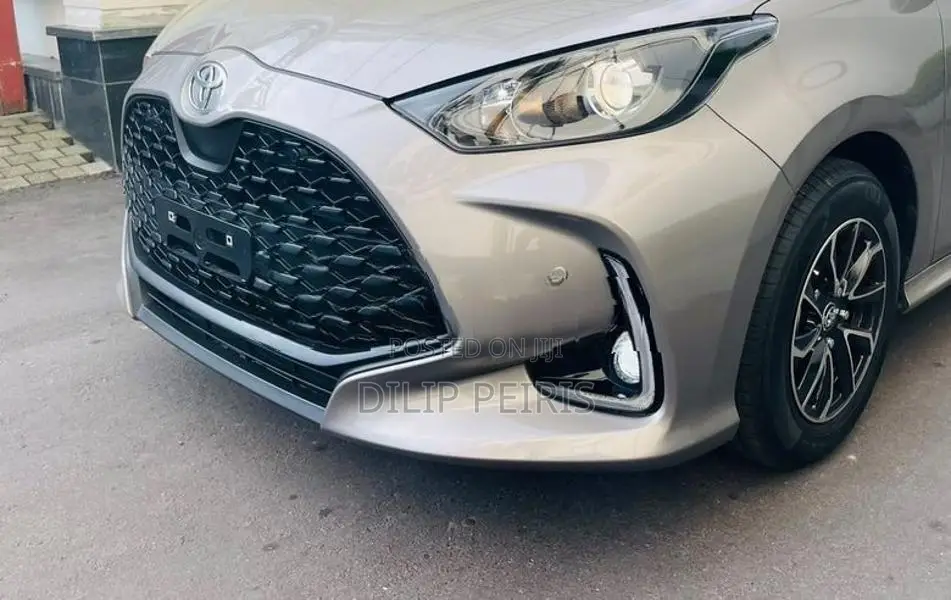 Toyota Yaris X Limited Fog Alloy 2024