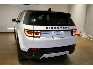 Land Rover Discovery Sport Dynamic HSE P300e 2025