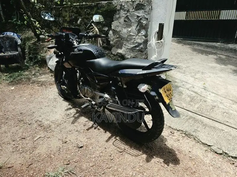 Bajaj Pulsar 150 2013