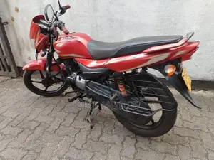 Bajaj Platina 100 2015