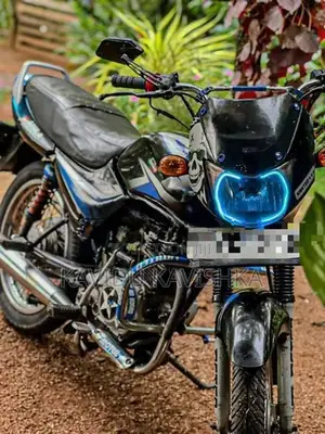 Bajaj CT100 2012