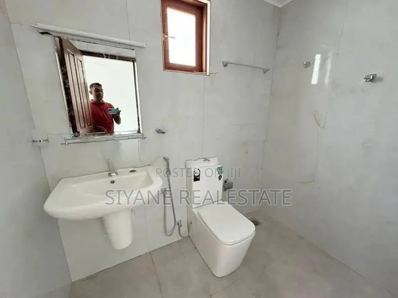 Luxury New House For Sale In Athurugiriya