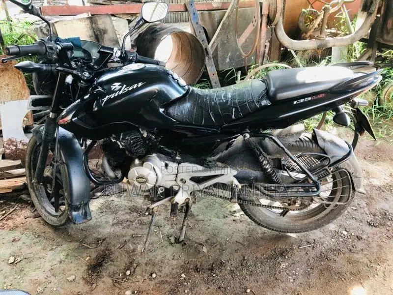 Bajaj Pulsar 135 2015