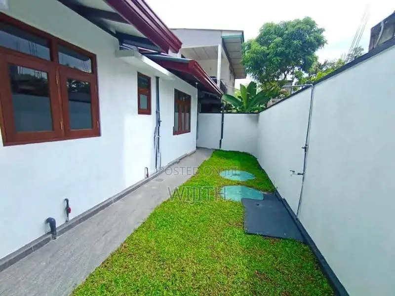 10P Brand New Single House For Sale IN Kottawa Polgasowita Road
