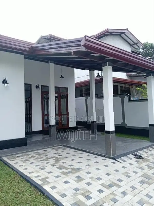 10P Brand New Single House For Sale IN Kottawa Polgasowita Road
