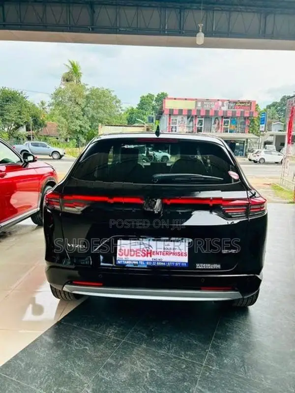 Honda Vezel Z 10 Speaker 2026