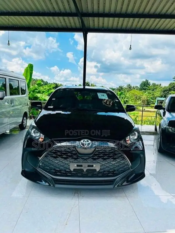 Toyota Yaris X 2024