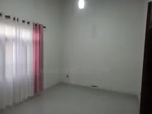 Valuable House For Sale In Nugegoda – Facing The Lake
