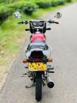 Bajaj CT100 2026