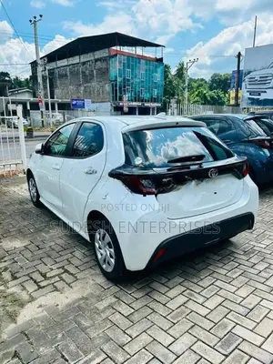 Toyota Yaris X 2024