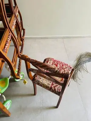 Used Dining Table With 8 Chairs