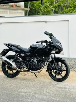Bajaj Pulsar 220F 2011