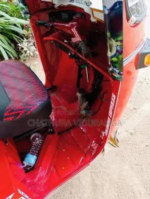 Bajaj RE 2008