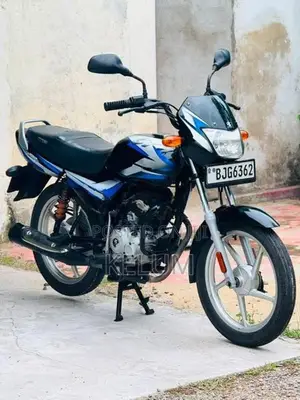 Bajaj CT100 2024