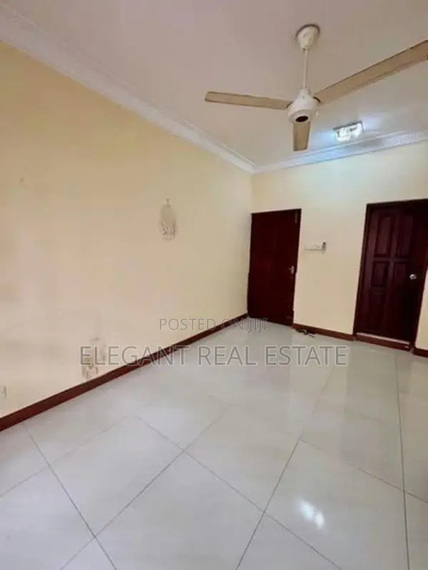 04 Bedroom Furnished 03 Storied House For Sale In Colombo 07 (A6667)