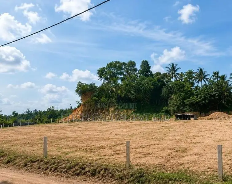 ආටිගල ප්‍රදේශයෙන් ජාතික පාසලට ලගින් වටිනා ඉඩමක් අදහාගත නොහැකි මිලකට