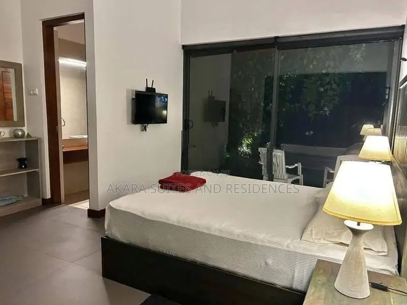 4,500 Sq.ft - Furnished House For Rent HL50613 In Mount Lavinia