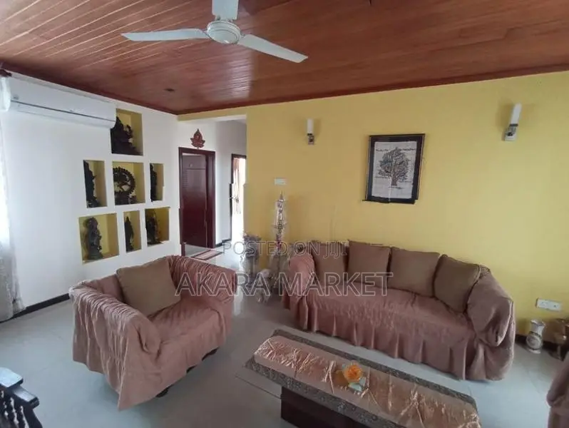 Span Tower 5 - Unfurnished Apartment For Sale A34509 In Colombo 4