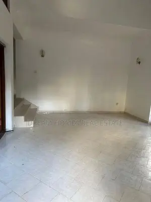 3-Storey House For Sale In Pita Kotte Million