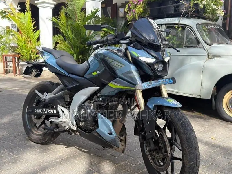 Bajaj Pulsar N160 2025
