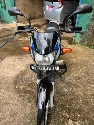 Bajaj CT100 2025