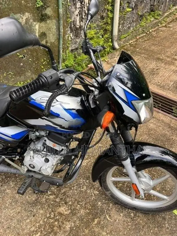 Bajaj CT100 2025