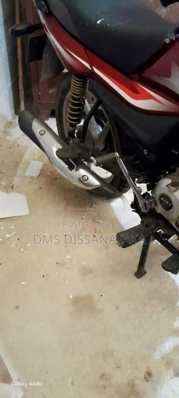 Bajaj Platina 100 2024