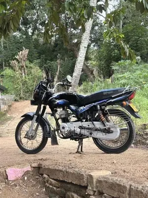 Bajaj CT100 2015