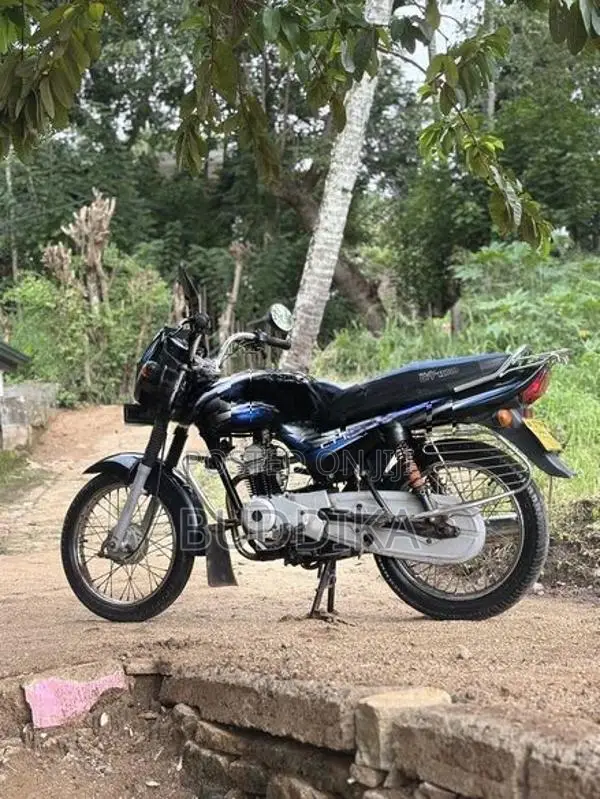 Bajaj CT100 2015