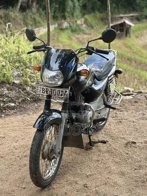 Bajaj CT100 2015