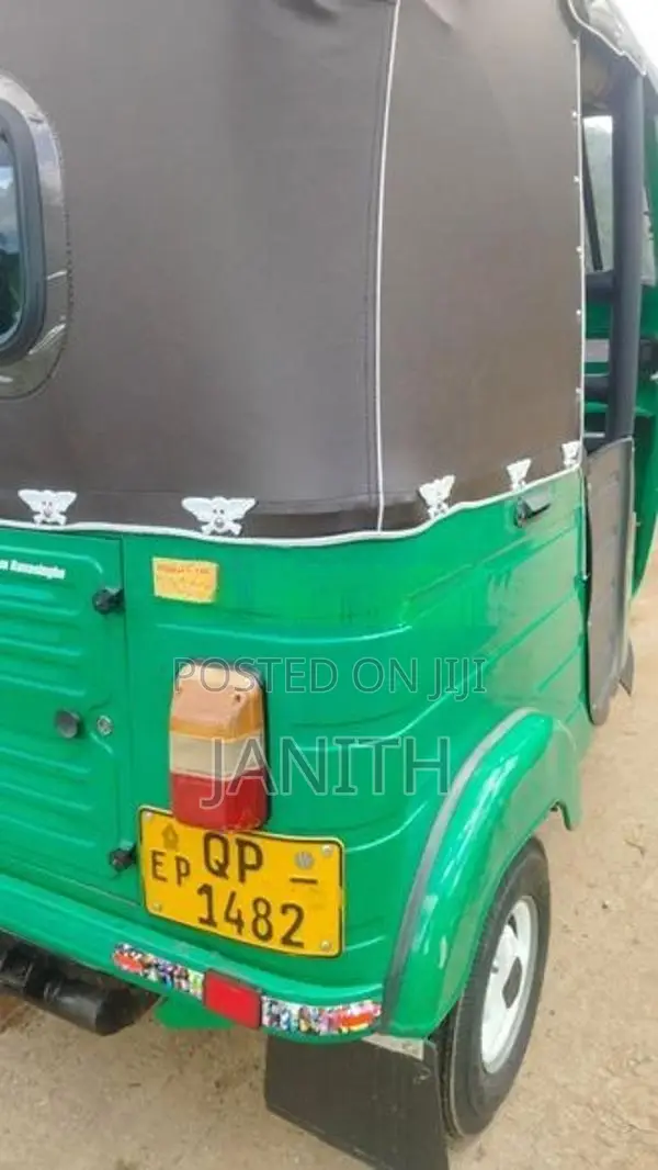 Bajaj RE 2008