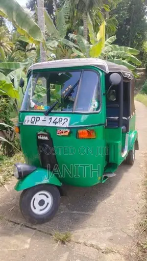 Bajaj RE 2008