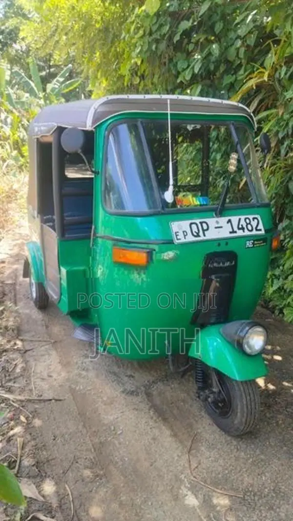 Bajaj RE 2008