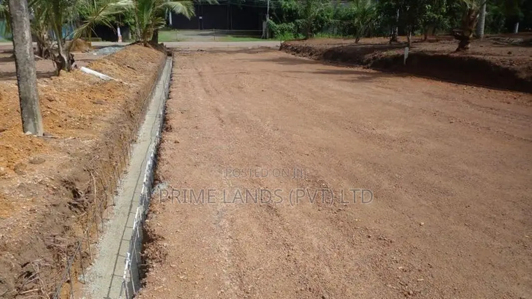 Prime Land Plots Near Hikkaduwa Town & Baddegama Highway Interchange