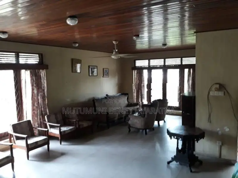 Hotel For Sale In Moratuwa