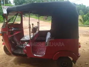 Bajaj RE 2005