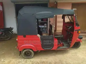 Bajaj RE 2005