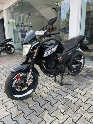 Yamaha FZS V1 2012