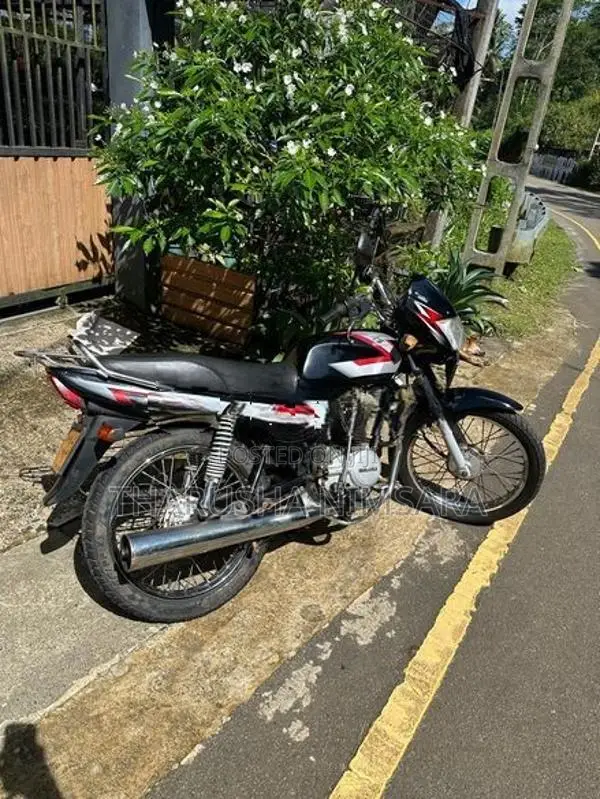 Bajaj CT100 2005