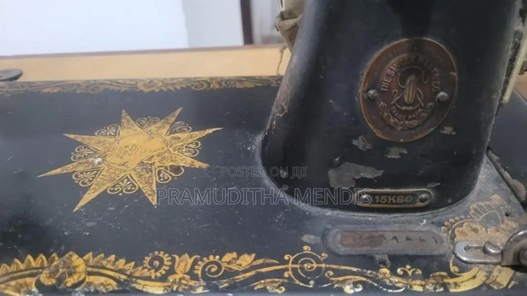 Vintage Antique Black With Gold Singer Treadle Hand Crank Sewing Machi