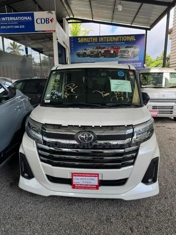 Toyota Roomy 2024