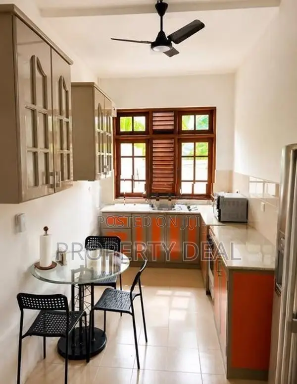 Spacious 3-Storey Residence House For Sale – Pitakotte - PDH405