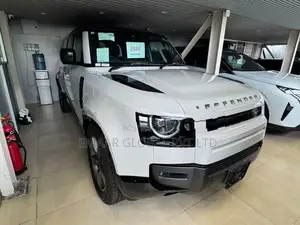 Land Rover Defender 2026