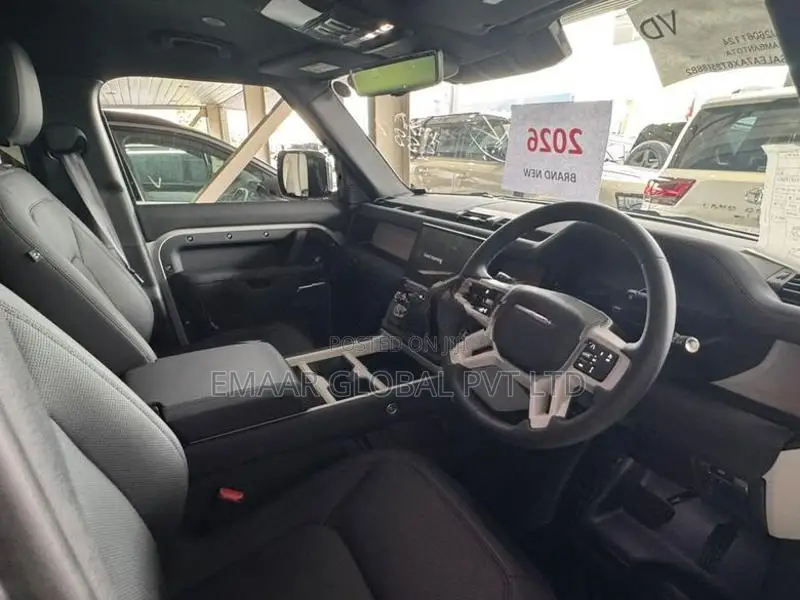 Land Rover Defender 2026