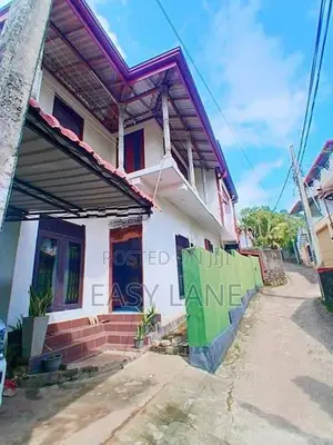 මහරගම – ගම්මාන පාර වටිනා නිවසක් විකිණීමට KM 9847 In Kadawatha