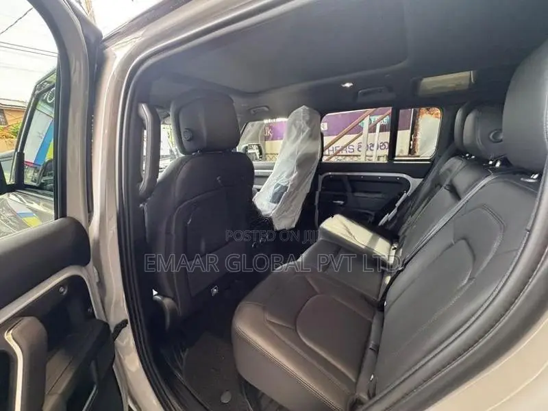 Land Rover Defender Fully Loaded Phev 2026