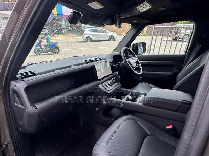 Land Rover Defender Fully Loaded Spec 2026