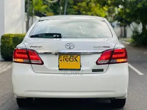 Toyota Premio G Superior NZT 260 2019